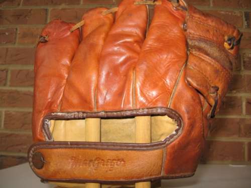 Red Schoendienst MacGregor G119 2 Back